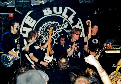 JAN 11, 2003  THE BULLYS PLUS THE CRUSHER.  SEAN CRUSHER (left) JUMPS IN FOR A COUPLE TUNES!<br>