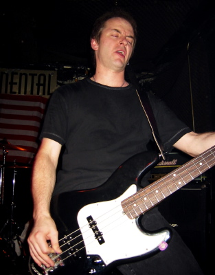 SEPT.14, 2002.   AAAAAAAAAA-CHOO!  TODD AT THE 2002 JOHNNY HEFF TRIBUTE SHOW.
